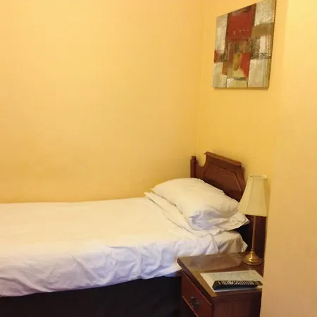 Wimblehurst Hotel-2