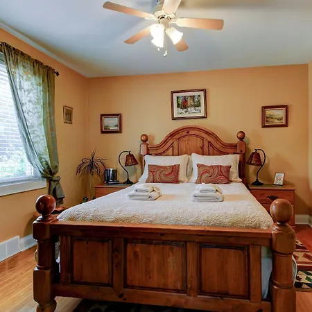 Williams Gate Bed & Breakfast Private Suites-2