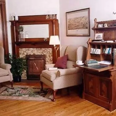 Brickhouse Inn B&B-3