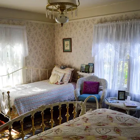 Glen Morey Country House B & B Inn-2