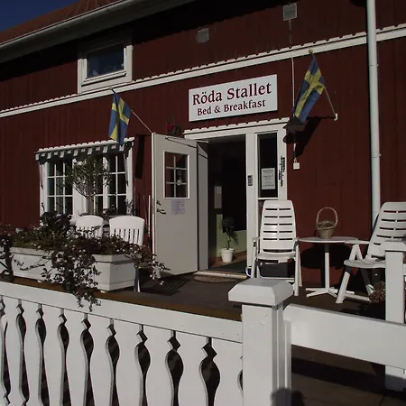 Röda Stallet Bed&Breakfast-3