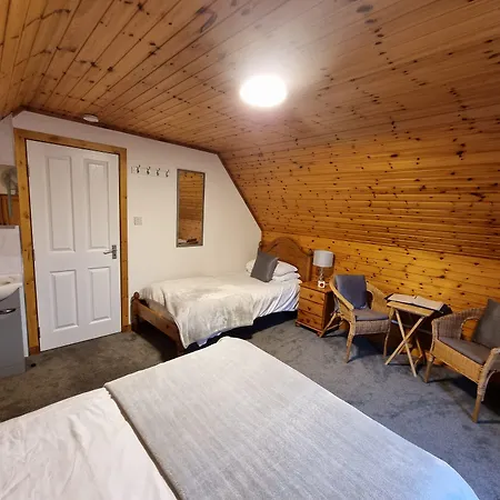 Carn Mhor Bed And Breakfast-2