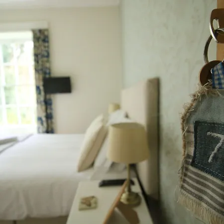 Laston House-3