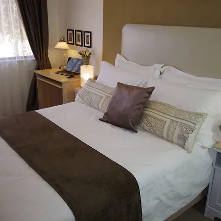 Astoria Retreat Bed & Breakfast-3