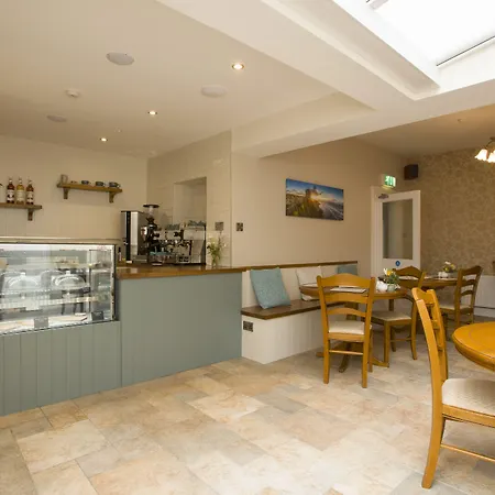 Cul-Erg House & Kitchen-3