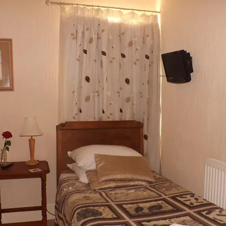 Cedar House B&B-3