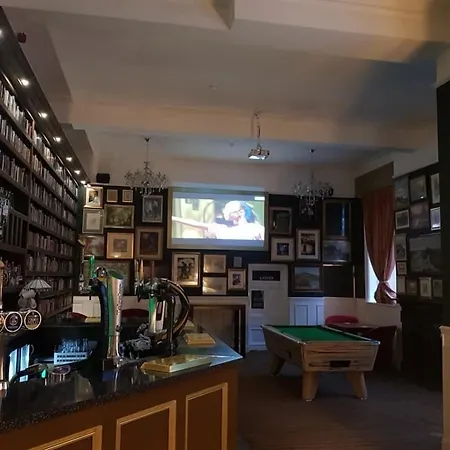 The Royal Hotel-2