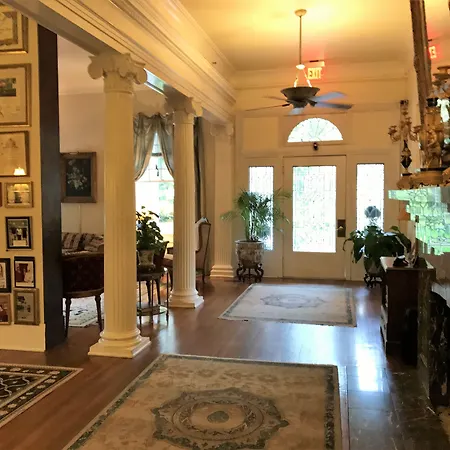 Historic Michabelle Inn-3