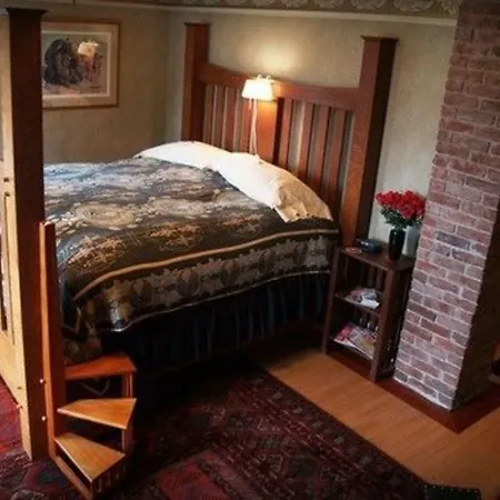 Alaska'S Capital Inn Bed And Breakfast (Adults Only)-2