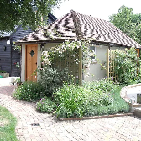 Wilderness B&B 3 Self Contained Rooms Nr Sissinghurst-2