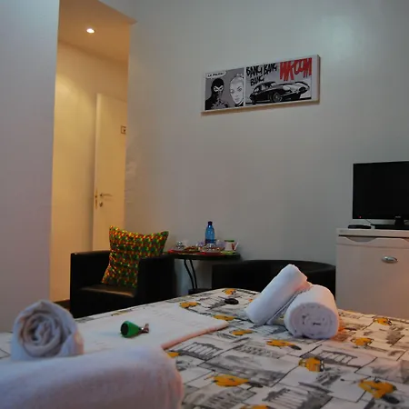 Core De Roma Suites-3