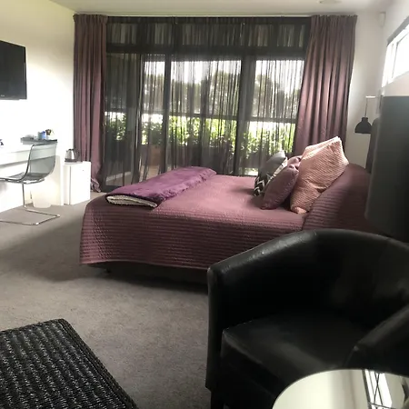 Starhaven Retreat-2