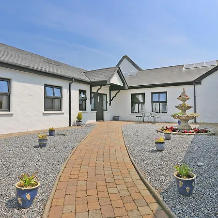 The Courtyard Guesthouse B&B-2