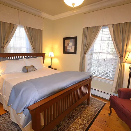 Briarwood Bed & Breakfast-3