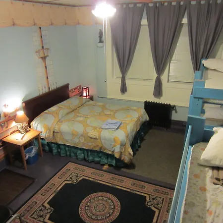 The Pirate Haus Inn-2