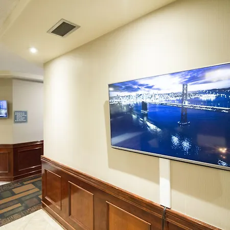 Foxwood Inn & Suites Drayton Valley-2