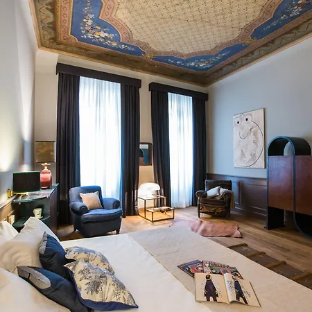 Soprarno Suites-2