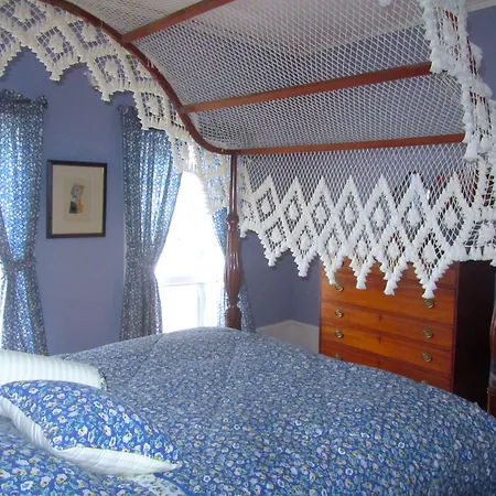Oakcliff Bed And Breakfast-2