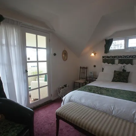 Mornington Bed And Breakfast-3