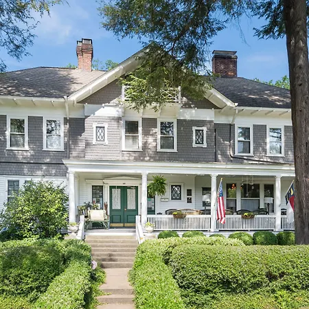 Abbington Green Bed & Breakfast Inn-2