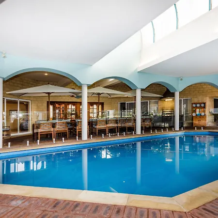Inn The Tuarts Guest Lodge Busselton Accommodation - Adults Only-3