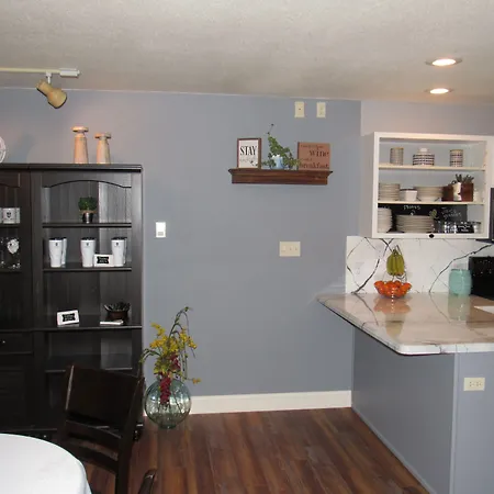 Castle Creek Bed And Breakfast-3