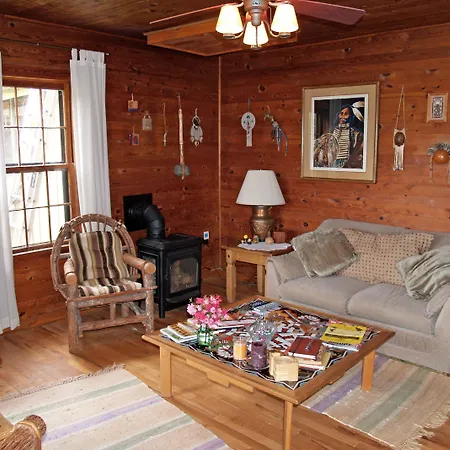 Henson Cove Place Bed And Breakfast W/Cabin-2