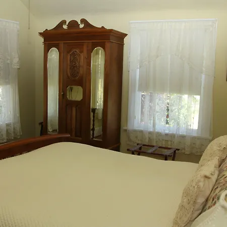 Bear Flag Inn-3