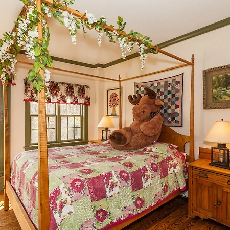 Inn At Buck Hollow Farm-2