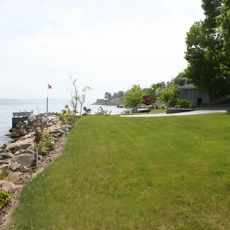 A Boat To Sea Bed & Breakfast-2