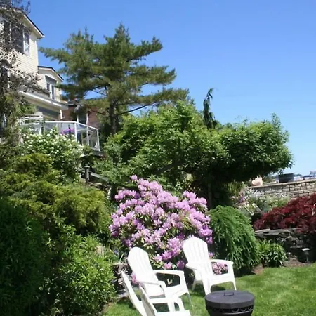 A Boat To Sea Bed & Breakfast-2