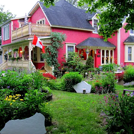 Chambers Guesthouse B&B-3