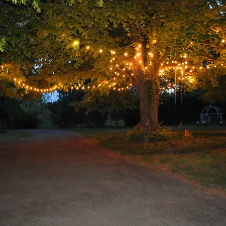 Inn On Poplar Hill-2