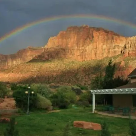 Novel House Inn At Zion-2