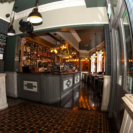 Black Lion Hotel Manchester-3