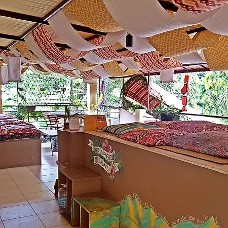 Gabby'S Bed And Breakfast-2