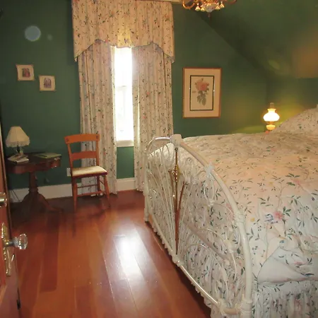 Princess And The Pea Hotel-2