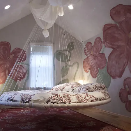 The Trail In Adams - Berkshires' Art Hotel-3
