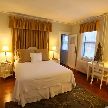 Brown Street Inn Bed And Breakfast-2
