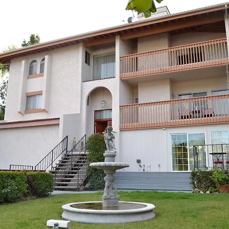 Bed And Breakfast In Hollywood Hills-2