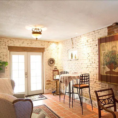 Rubyjune Inn-2