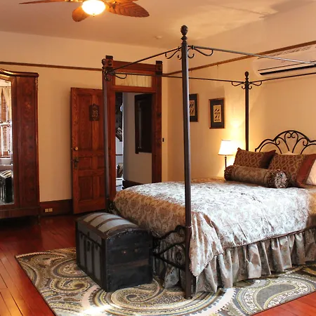 The Gage Mansion B&B-2