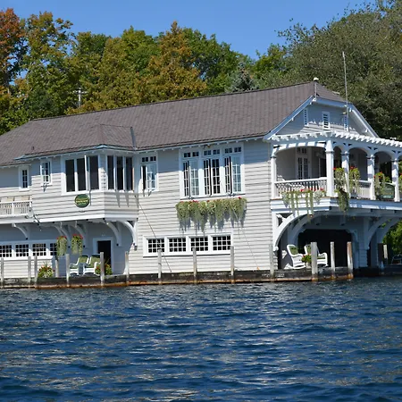 Lake George Boathouse Waterfront Lodging-2
