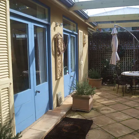 Athelney Cottage-3