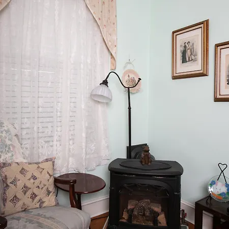 Ej Bowman House Bed & Breakfast-3