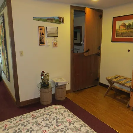 Cupola Inn Bed & Breakfast-2