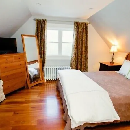 24 East Main Street B&B-2