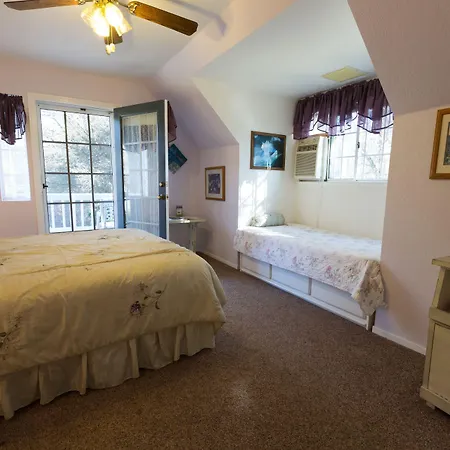 Apple Blossom Inn Yosemite-2