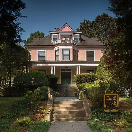 The Lion And The Rose Bed And Breakfast-2
