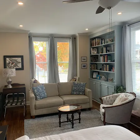 Seaway Manor B&B-2